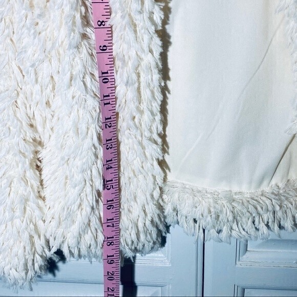 Art & Class Girl's Shaggy Jacket, Size M, Cream** - Picture 6 of 7